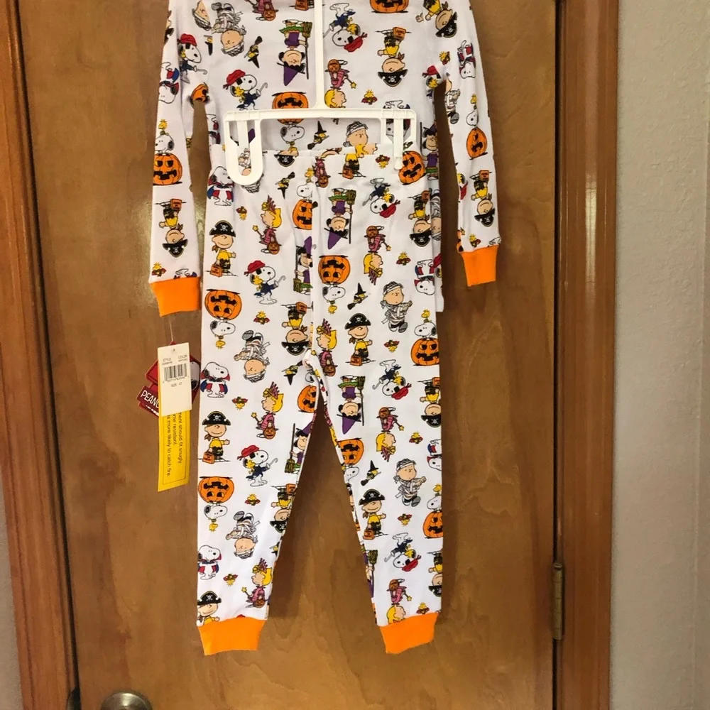 Peanuts Snoopy Woodstock pumpkin Halloween 2 piece unisex pajama set
